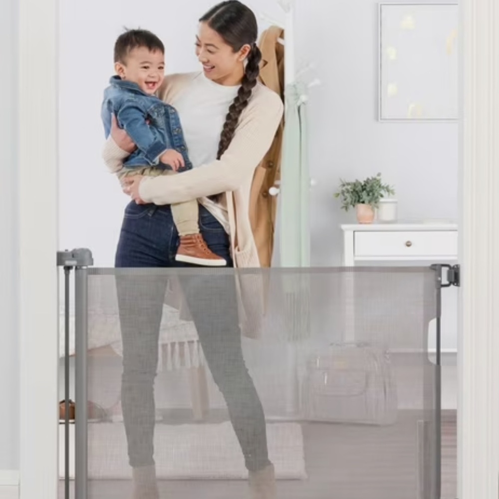 Regalo Retractable Gate 50in x 30in Hardware Mounted Gray Safety Gate New In Box